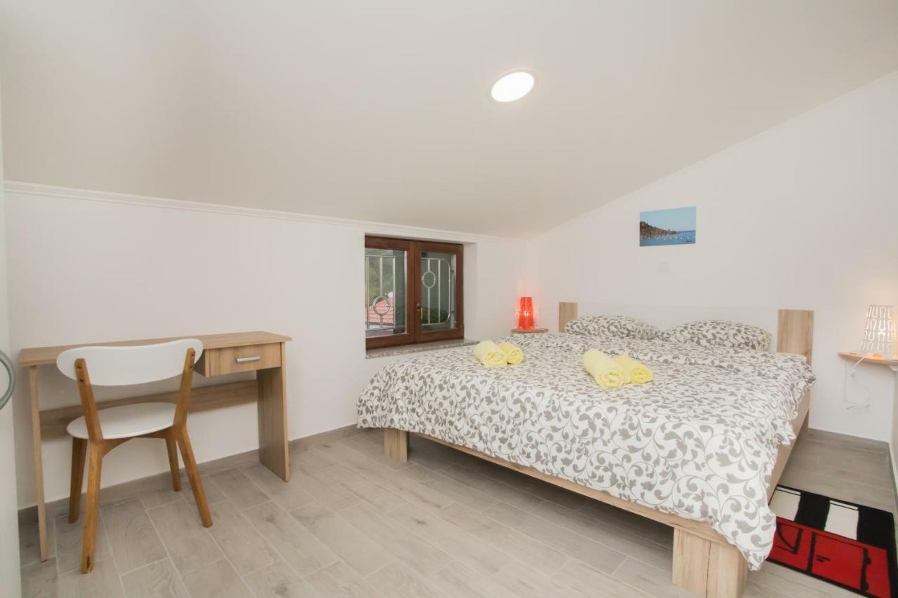 Apartments Tonka Шибеник Экстерьер фото